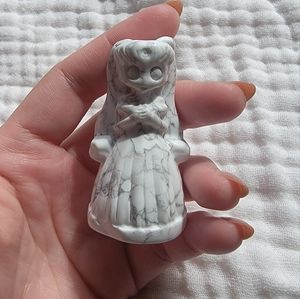 Howlite carved stone crystal